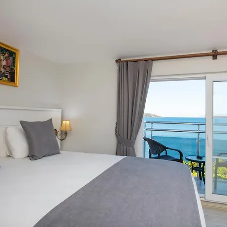 Отель Mia Casa *